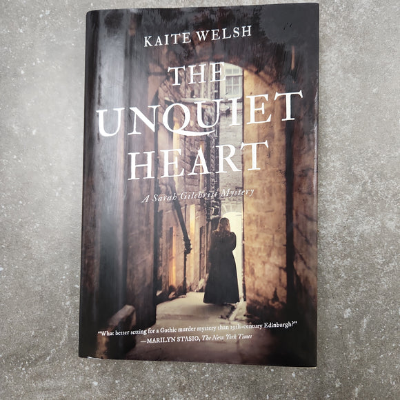 The Unquiet Heart: A Sarah Gilchrist Mystery (Sarah Gilchrist Mysteries)